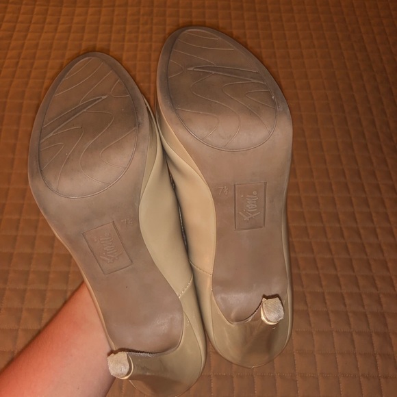 Nude heels - Picture 3 of 3